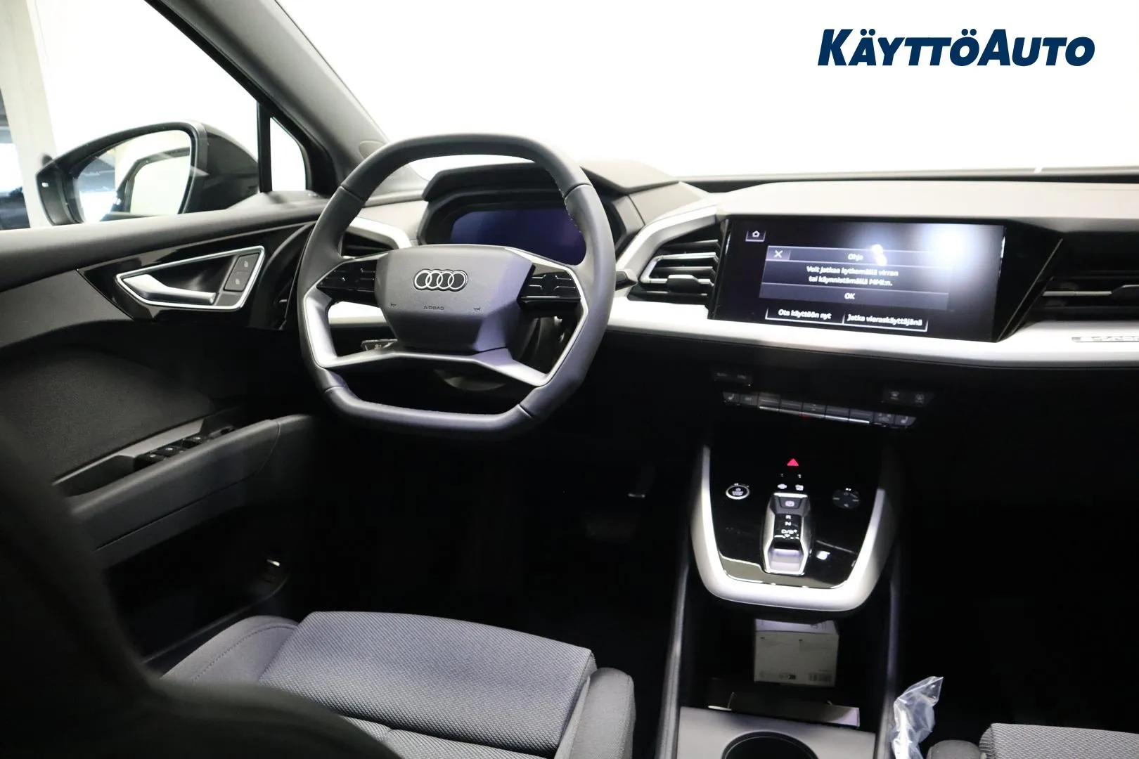 Audi Q4 e-tron JOF-283 carousel image
