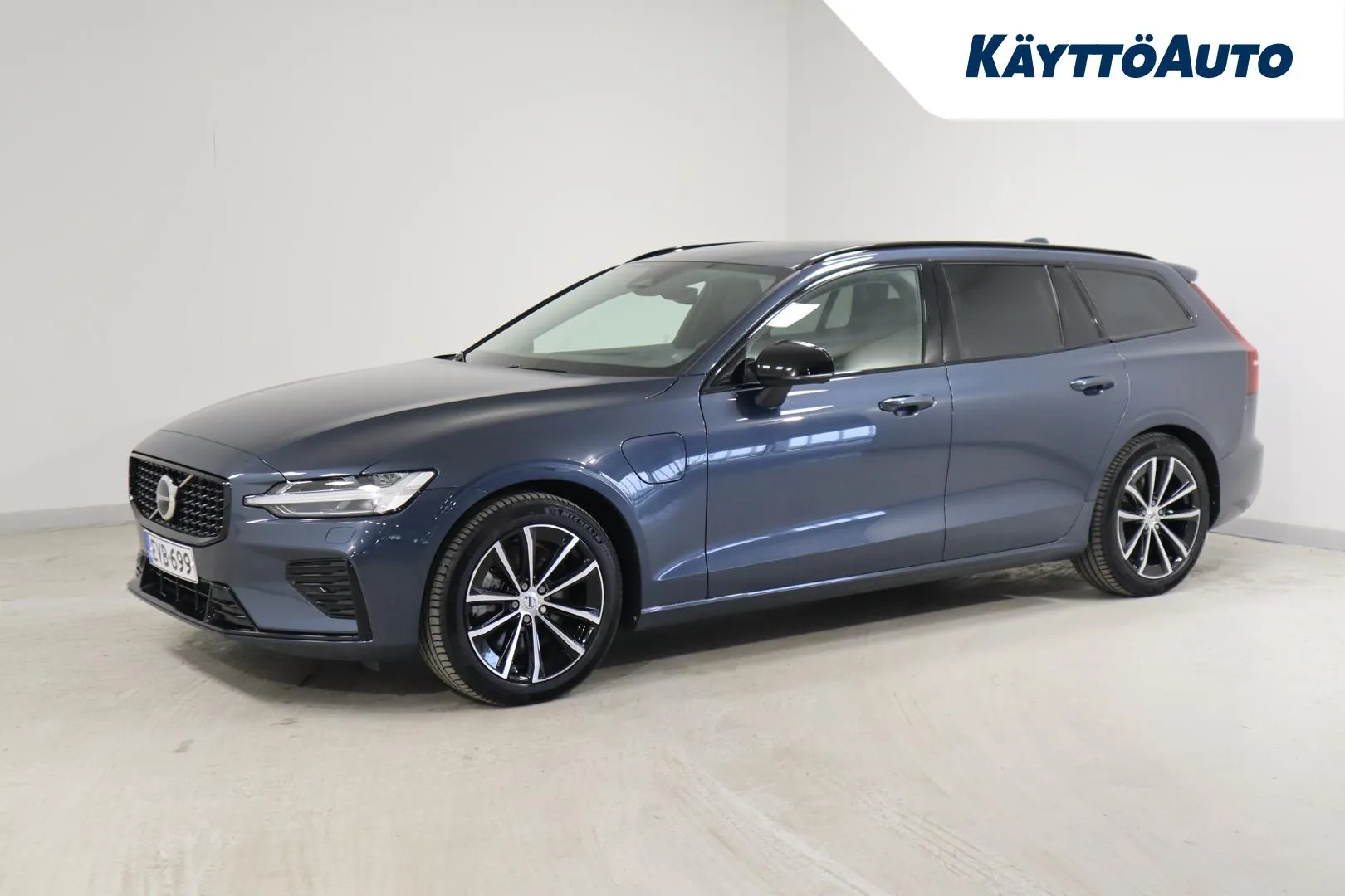 VOLVO V60 EVB-699 carousel image