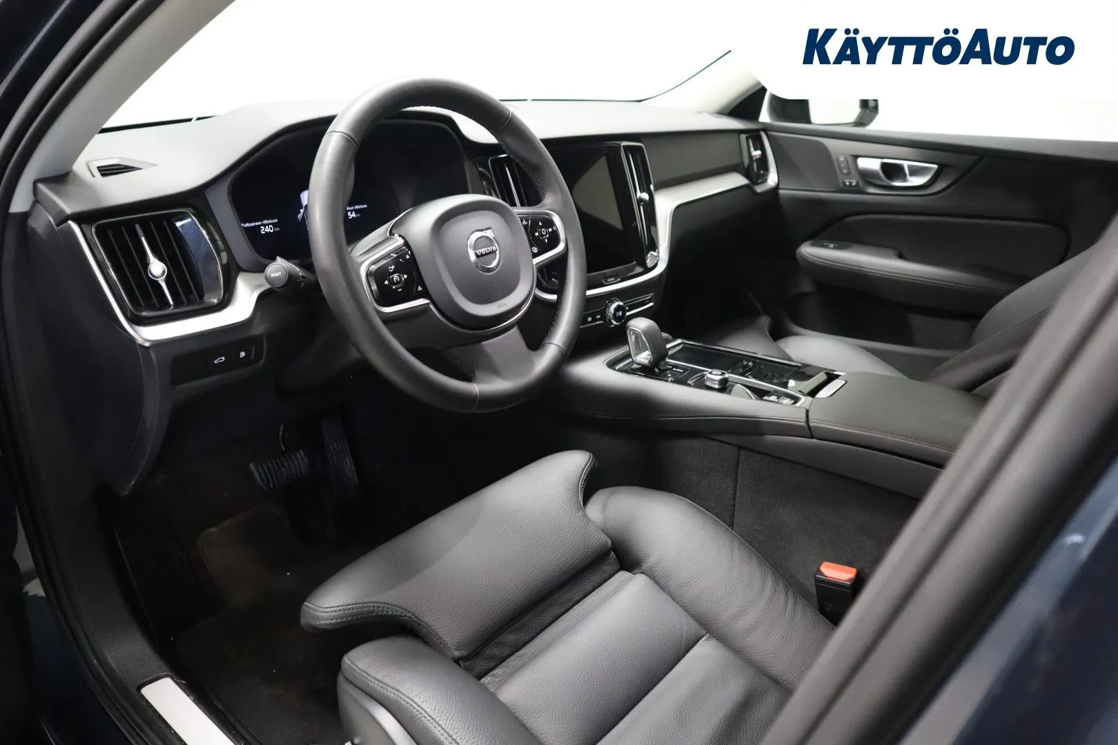 VOLVO V60 EVB-699 carousel image