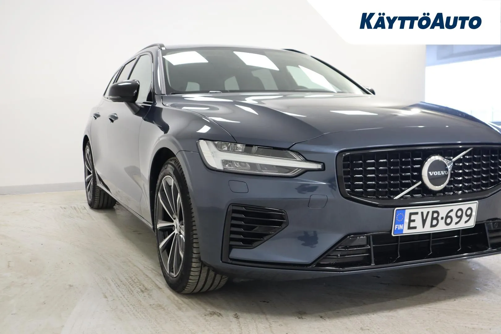 VOLVO V60 EVB-699 carousel image