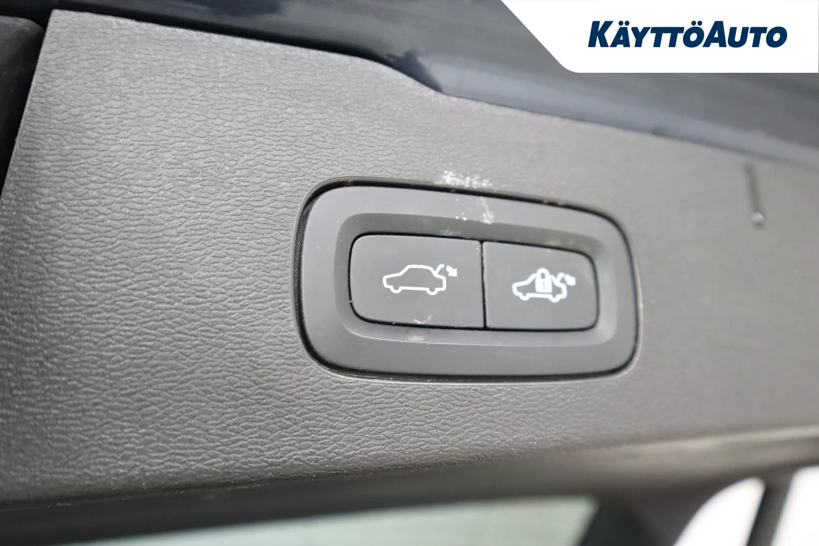VOLVO V60 EVB-699 carousel image