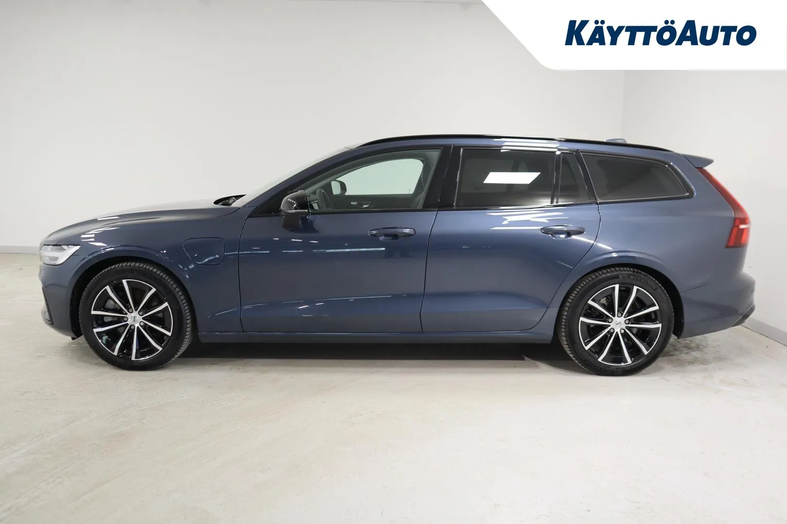 VOLVO V60 EVB-699 carousel image