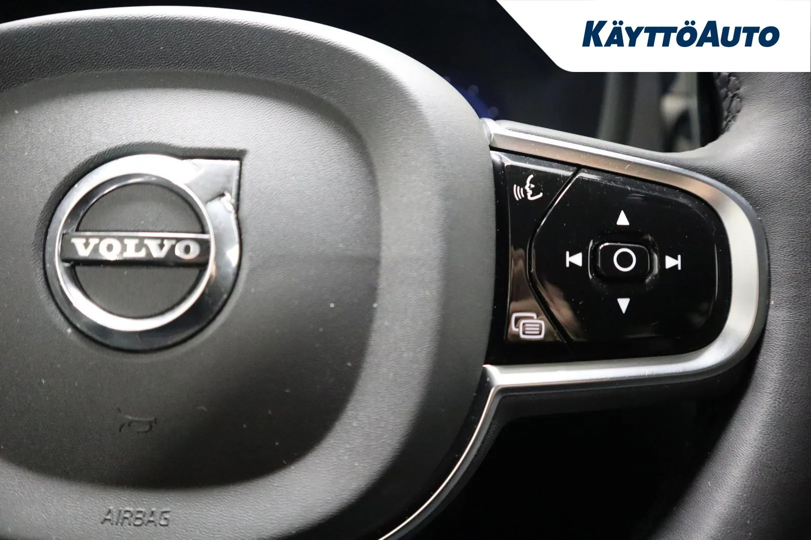 VOLVO V60 EVB-699 carousel image