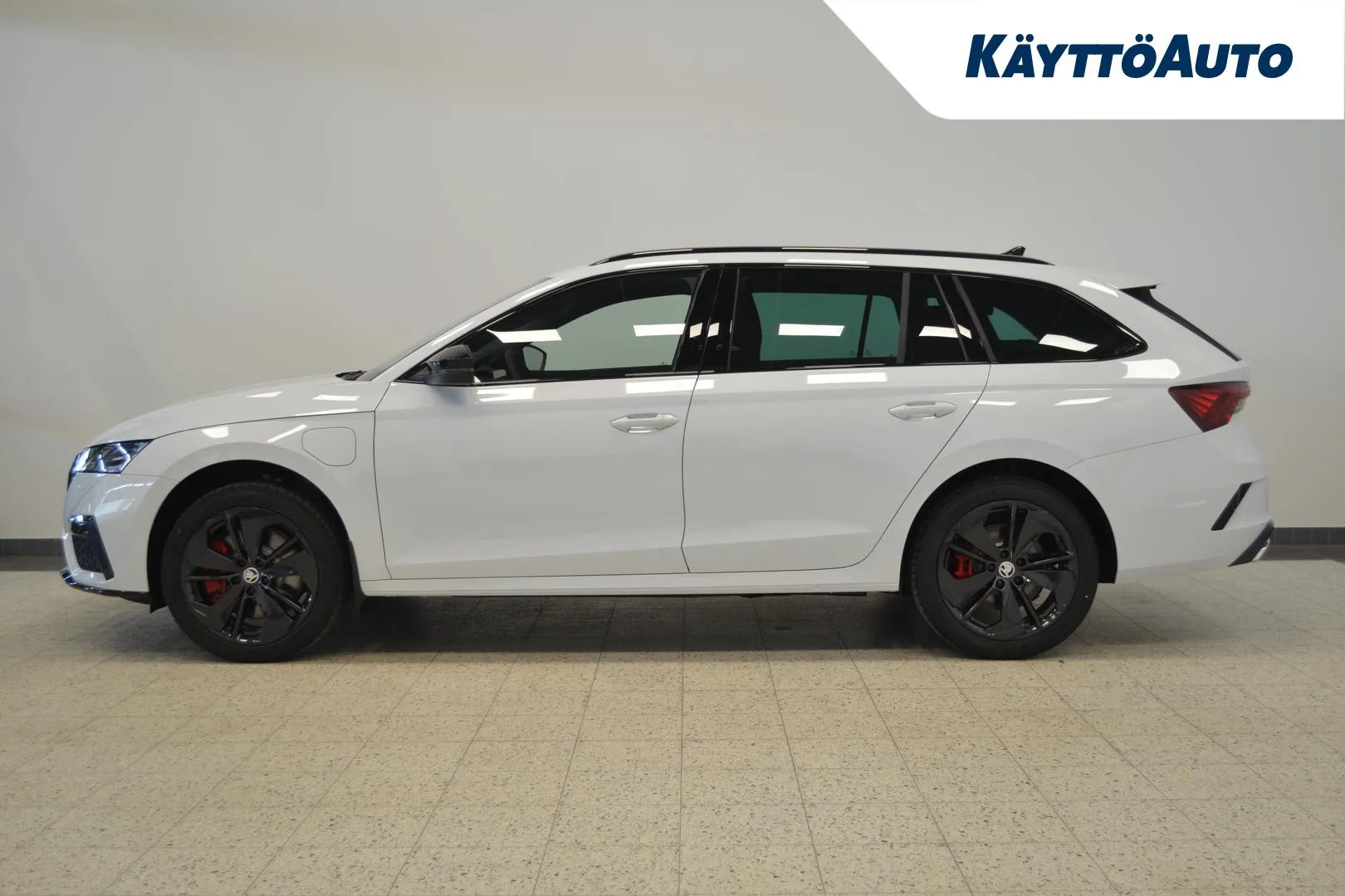 Skoda Octavia EVH-915 carousel image