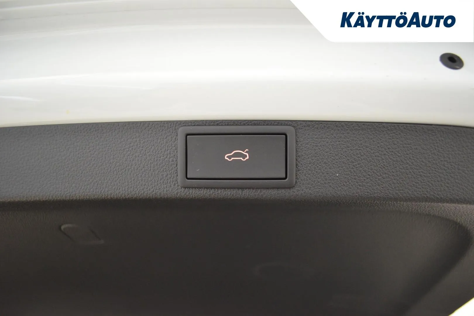 Skoda Octavia EVH-915 carousel image