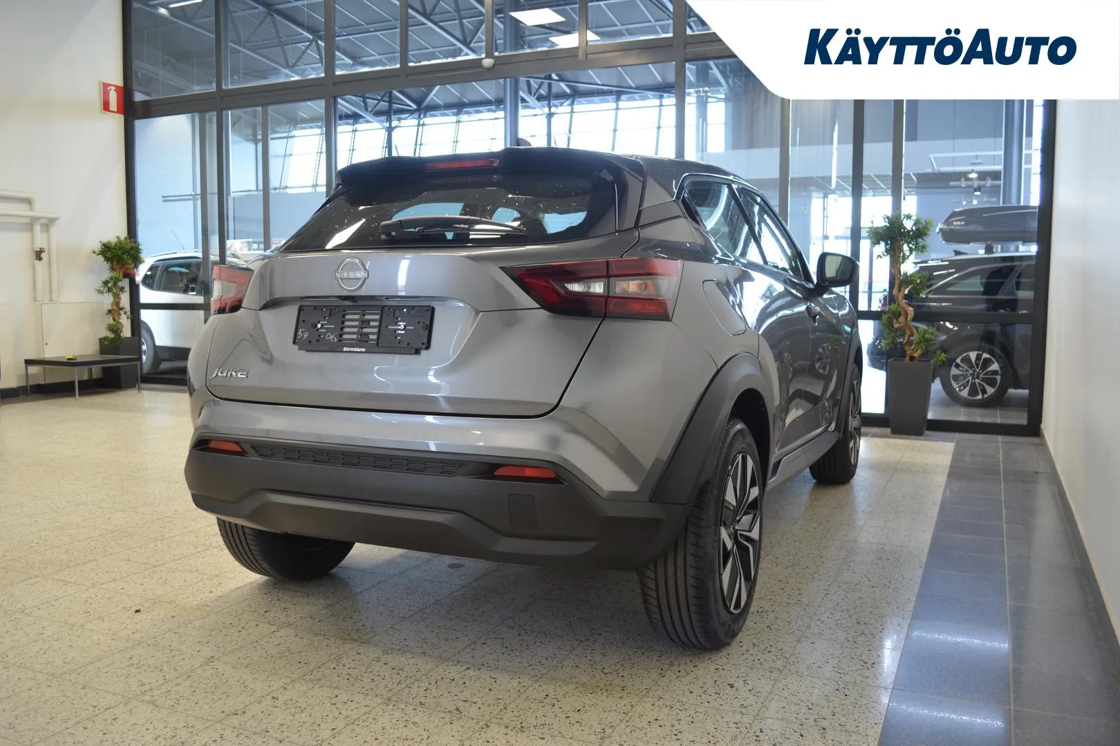 Nissan Juke SZJ-172 carousel image