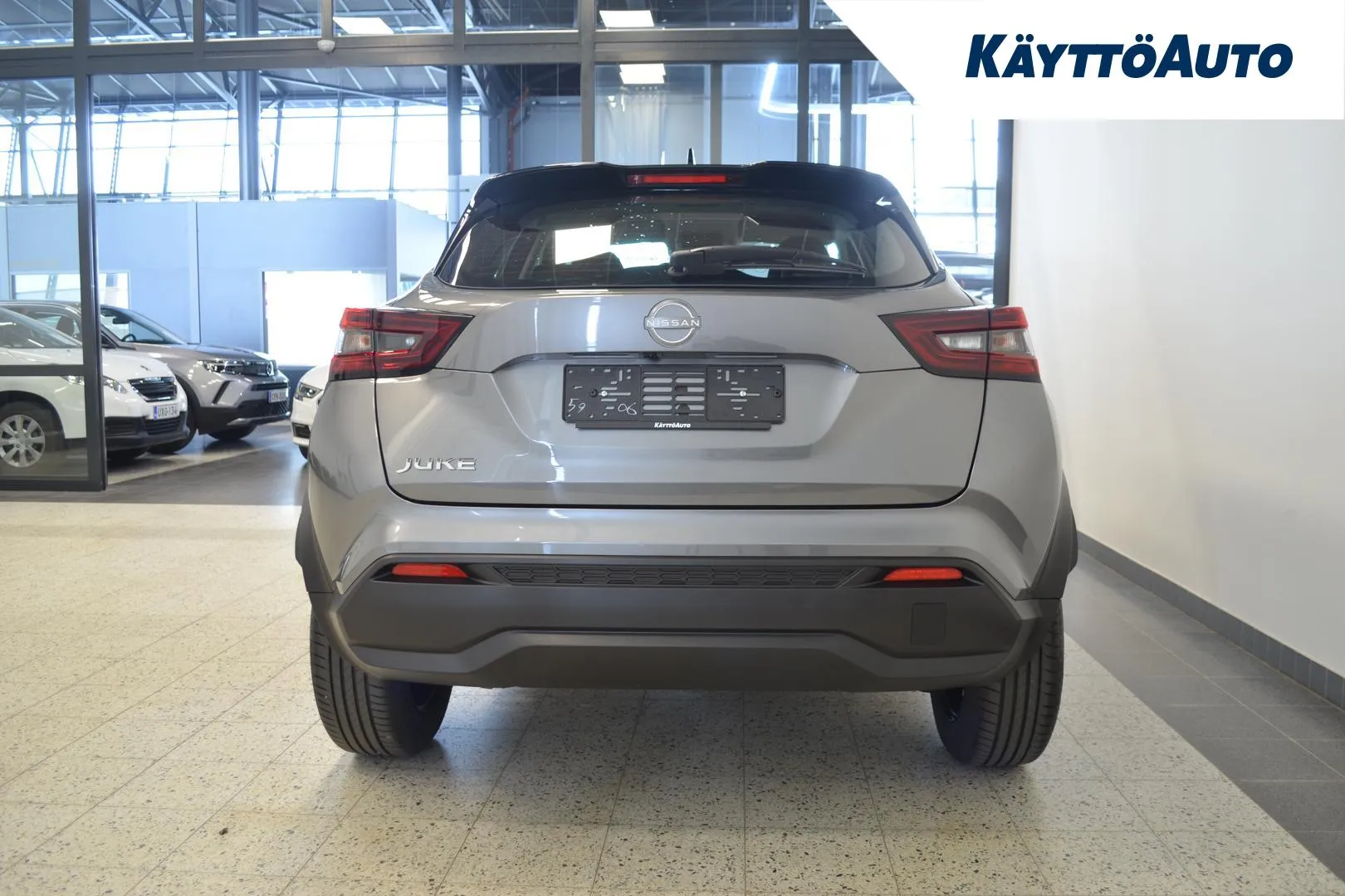 Nissan Juke SZJ-172 carousel image