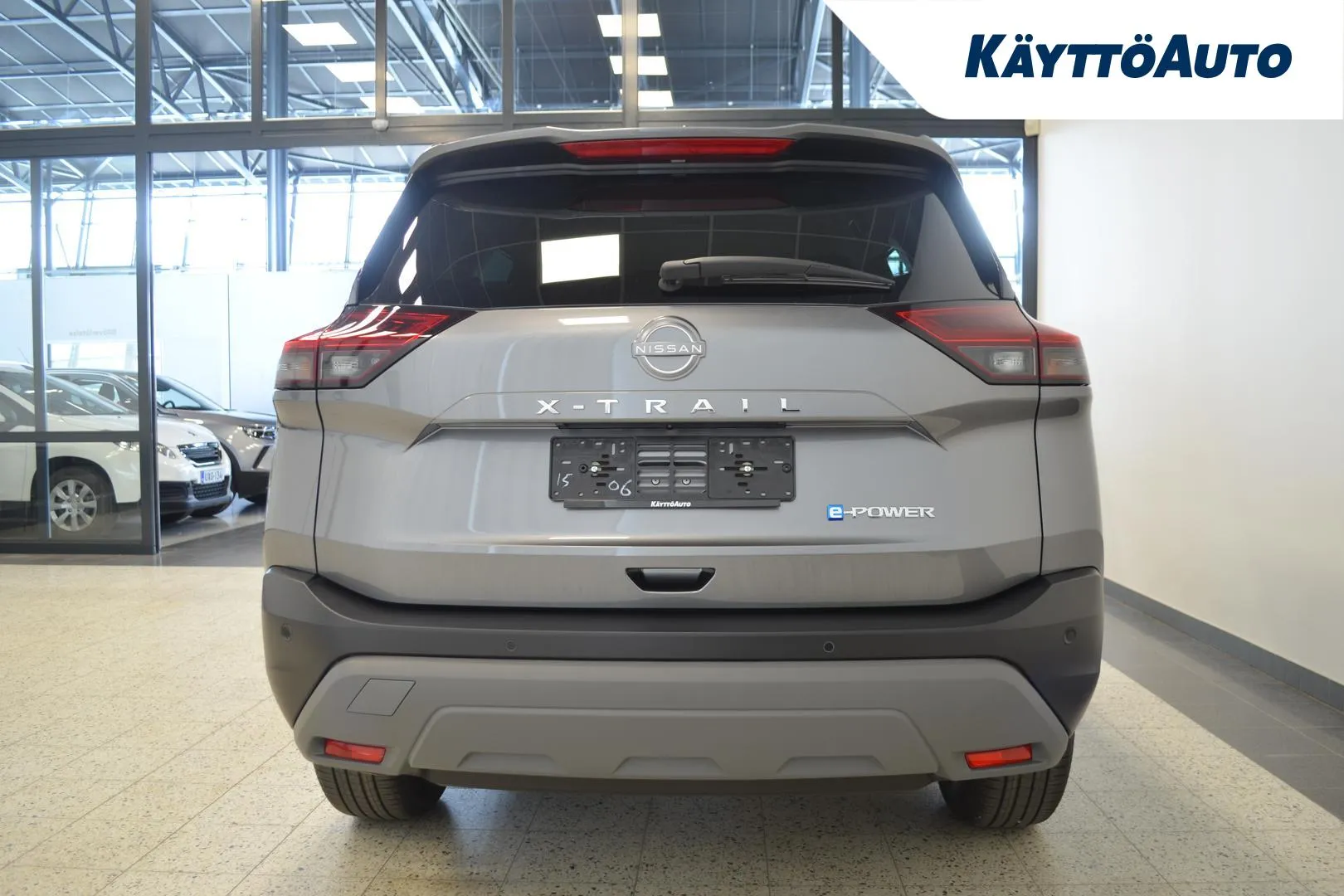 Nissan X-Trail SZJ-550 carousel image