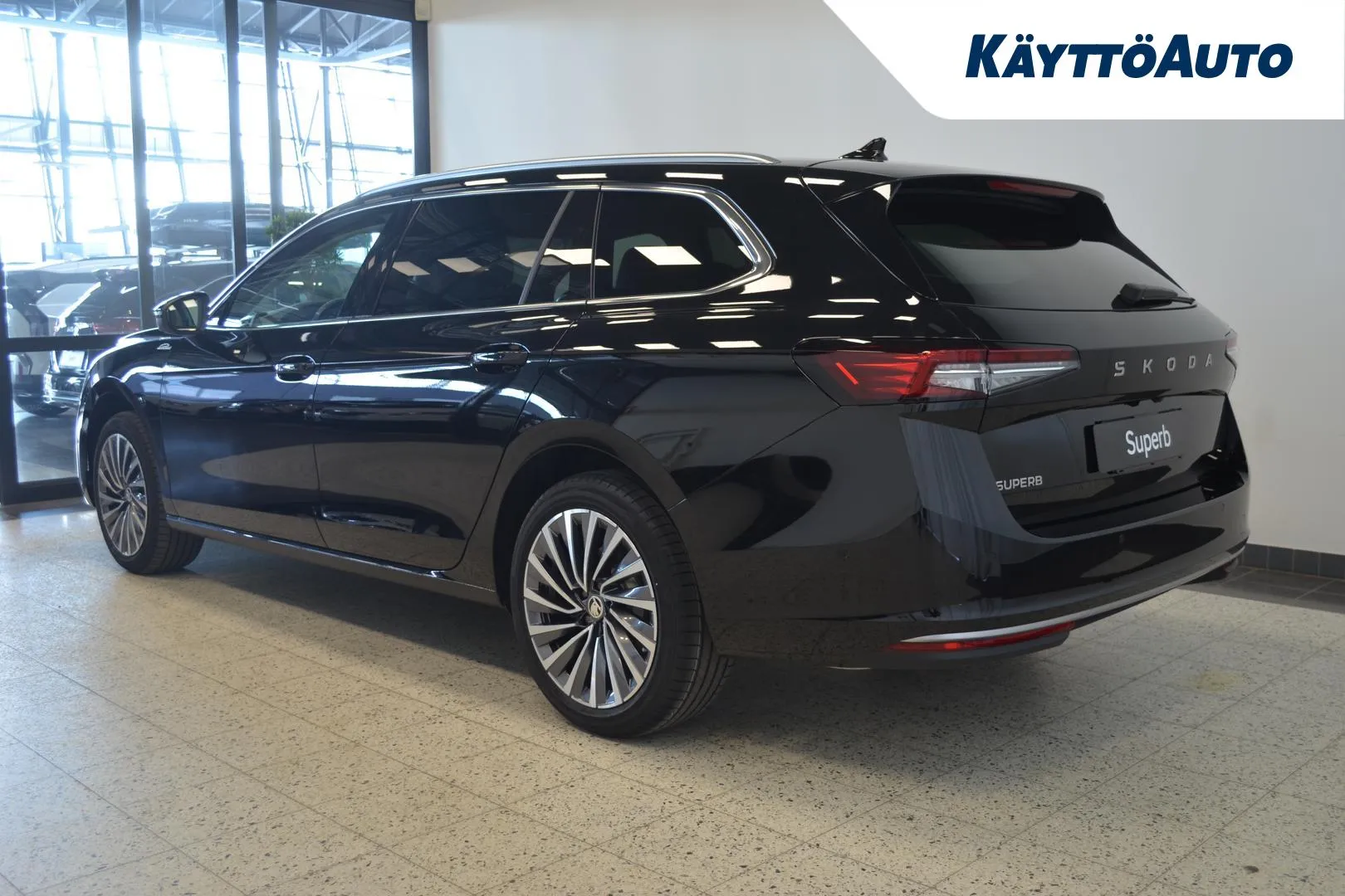 Skoda Superb XSR-440 carousel image