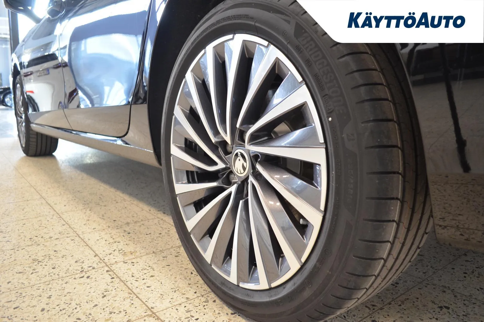 Skoda Superb XSR-440 carousel image
