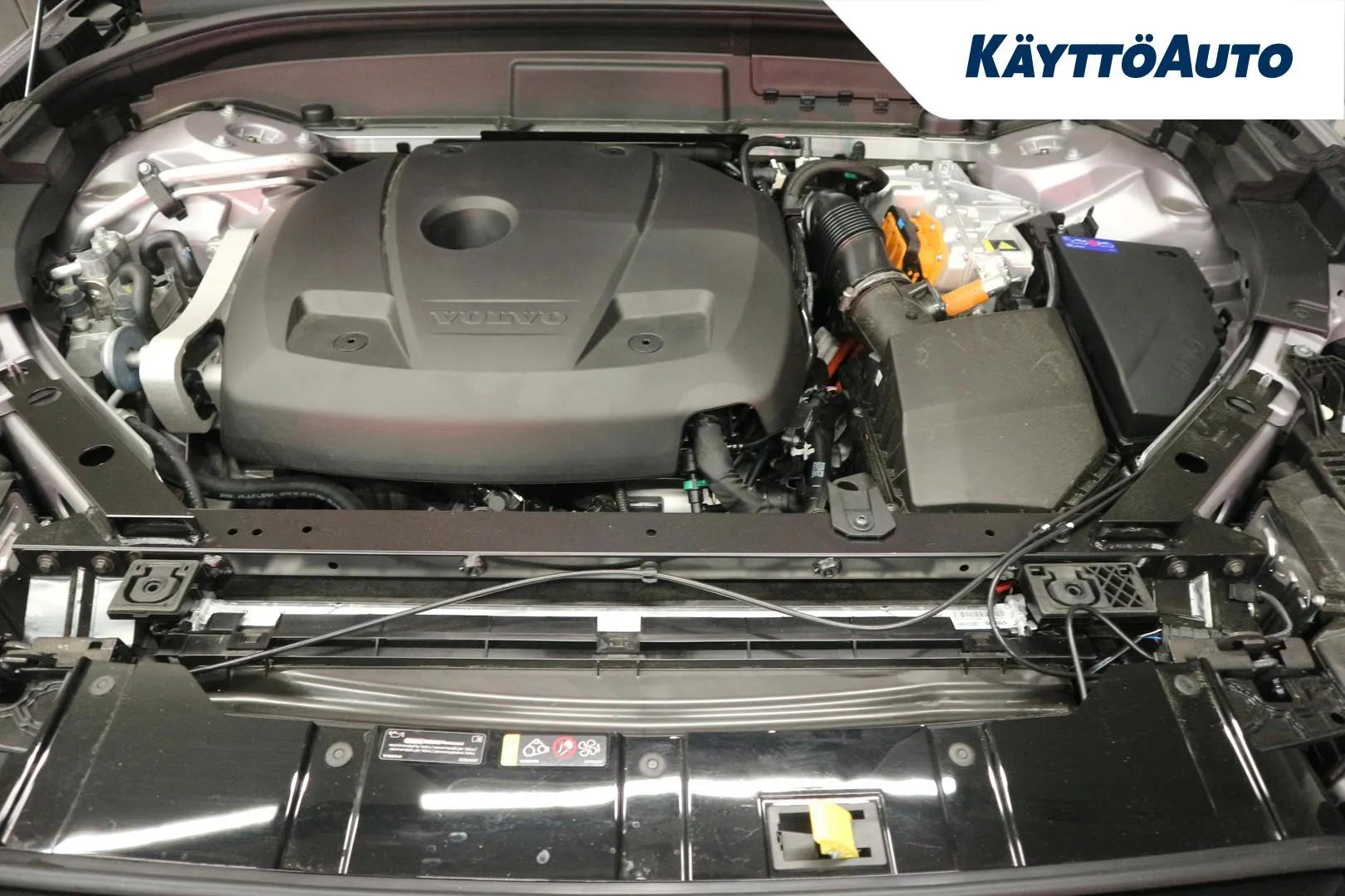 Volvo XC60 ZPP-176 carousel image