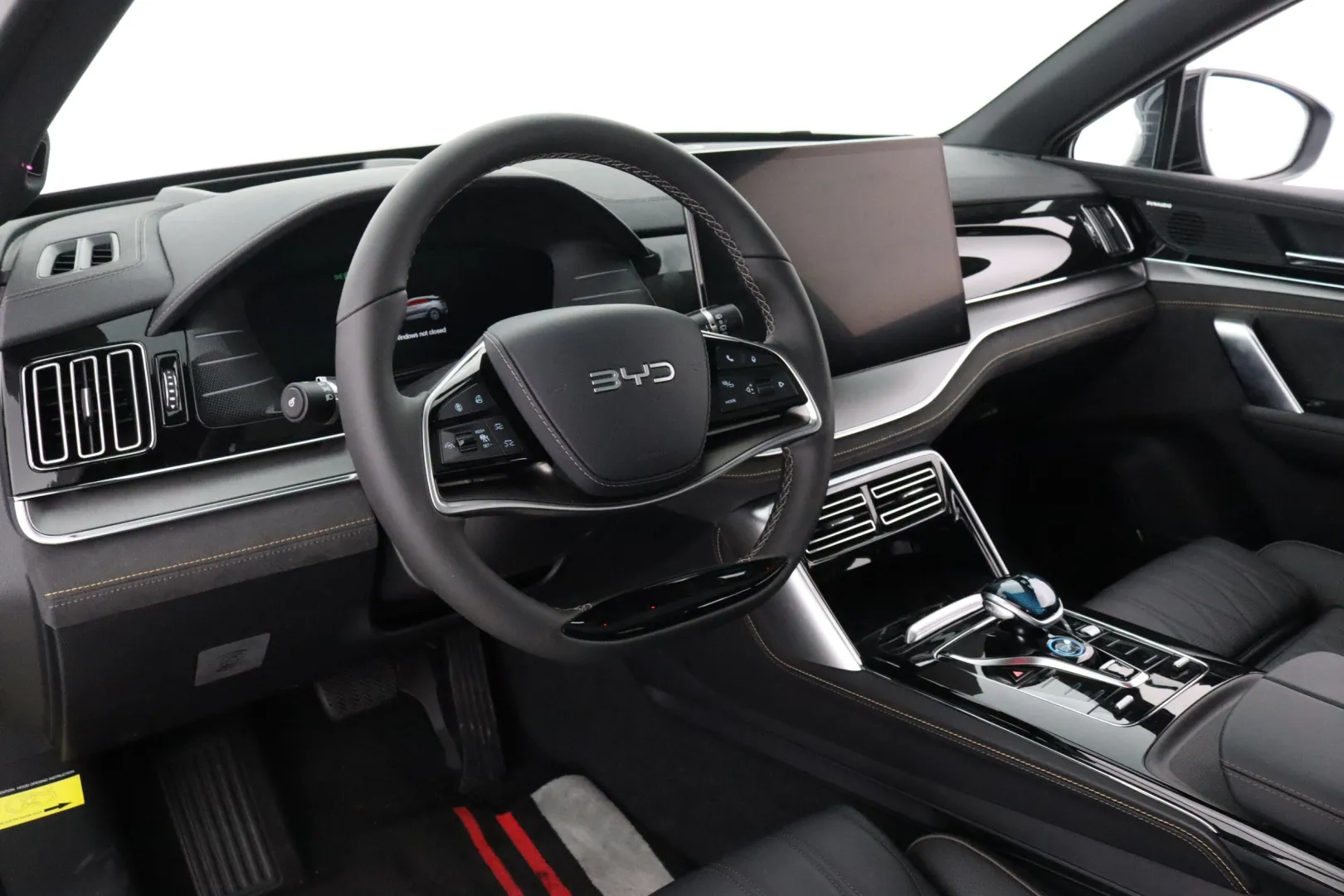 BYD Tang GPZ-163 carousel image