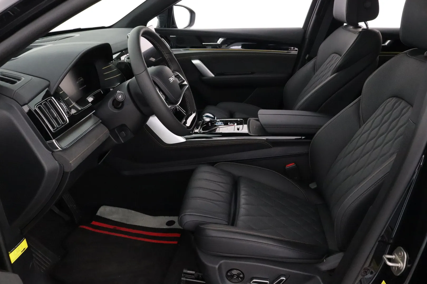 BYD Tang GPZ-163 carousel image