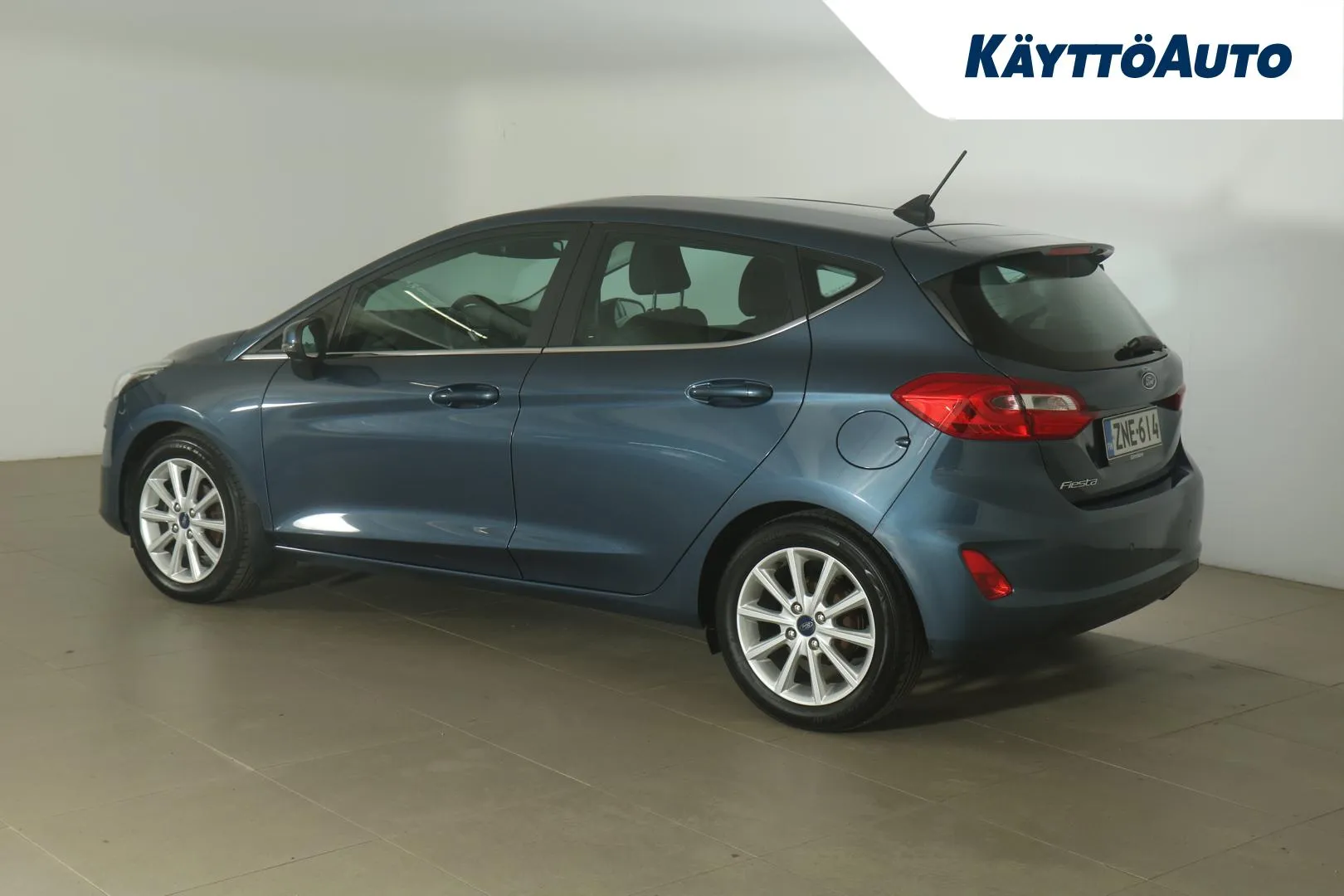 FORD Fiesta ZNE-614 carousel image