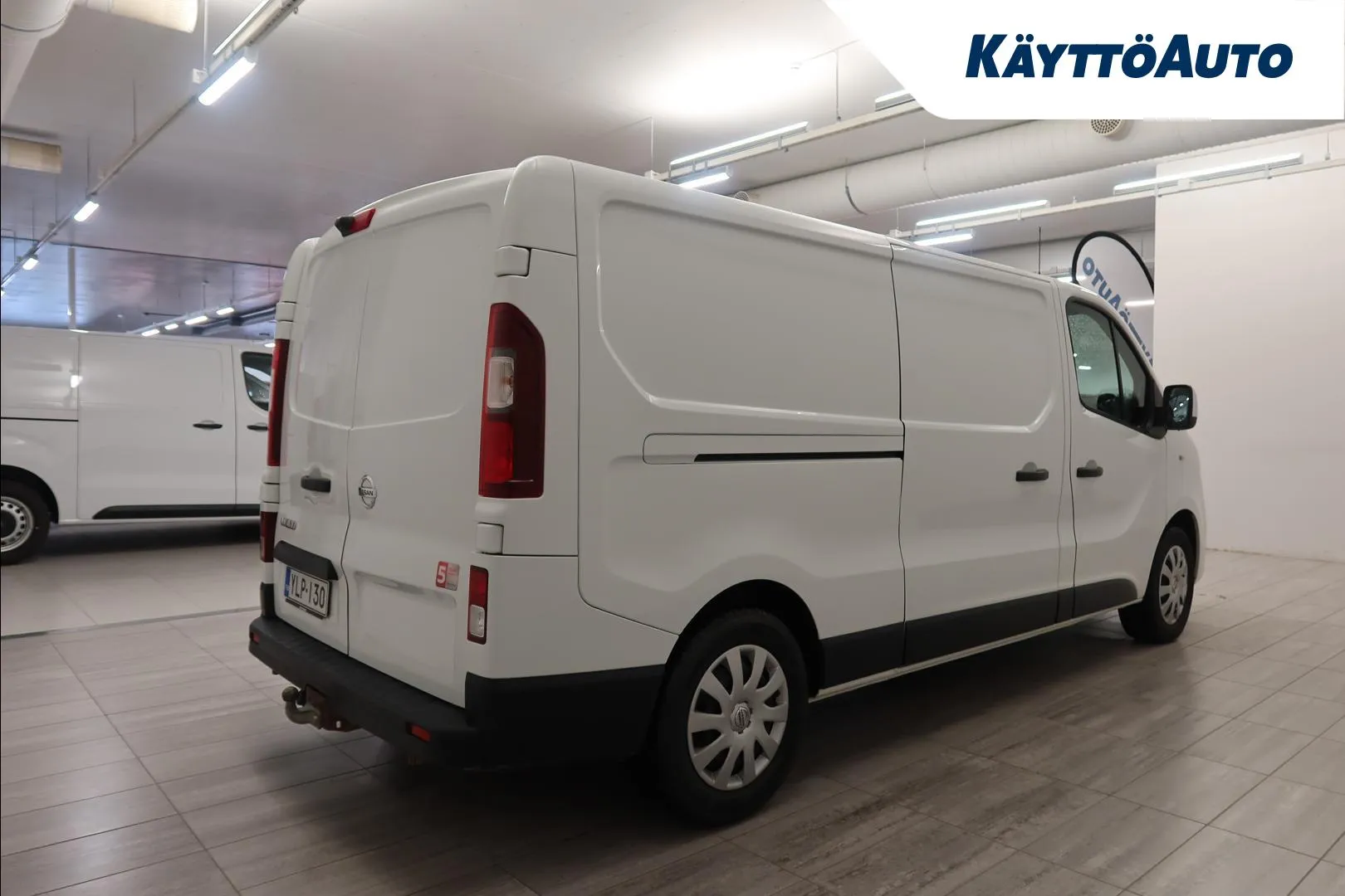 Nissan NV300 YLP-130 carousel image