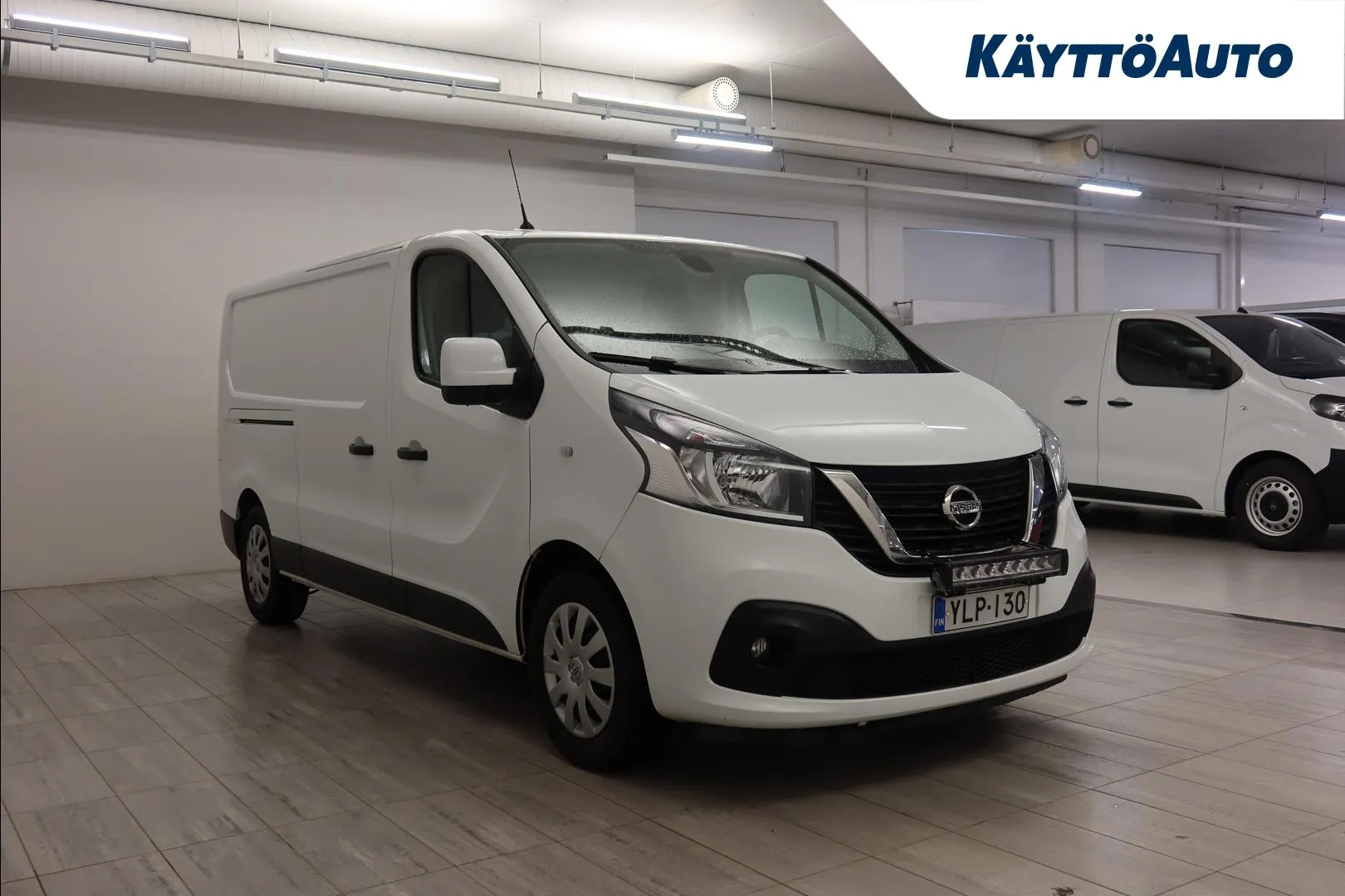 Nissan NV300 YLP-130 carousel image