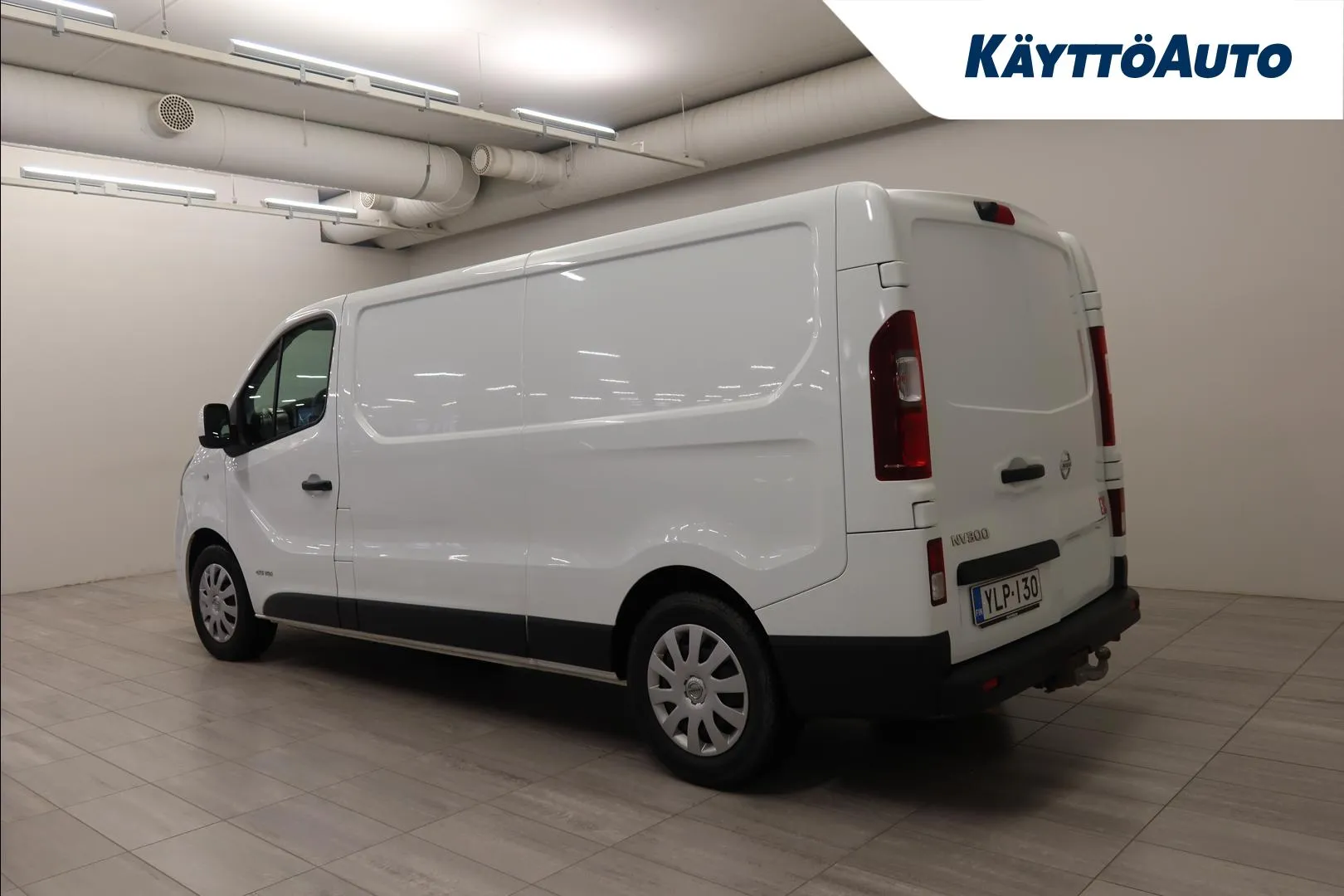 Nissan NV300 YLP-130 carousel image