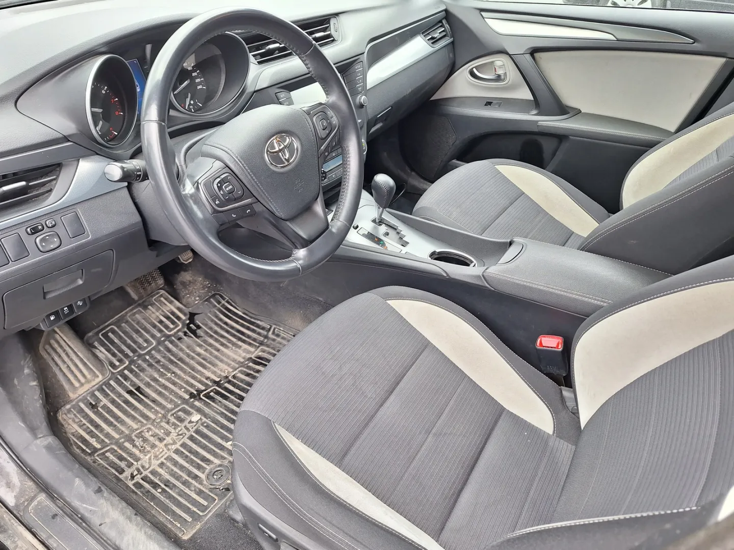 TOYOTA Avensis GME-782 carousel image