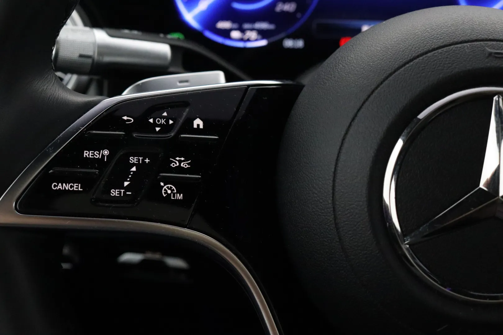 MERCEDES-BENZ EQS XTK-684 carousel image