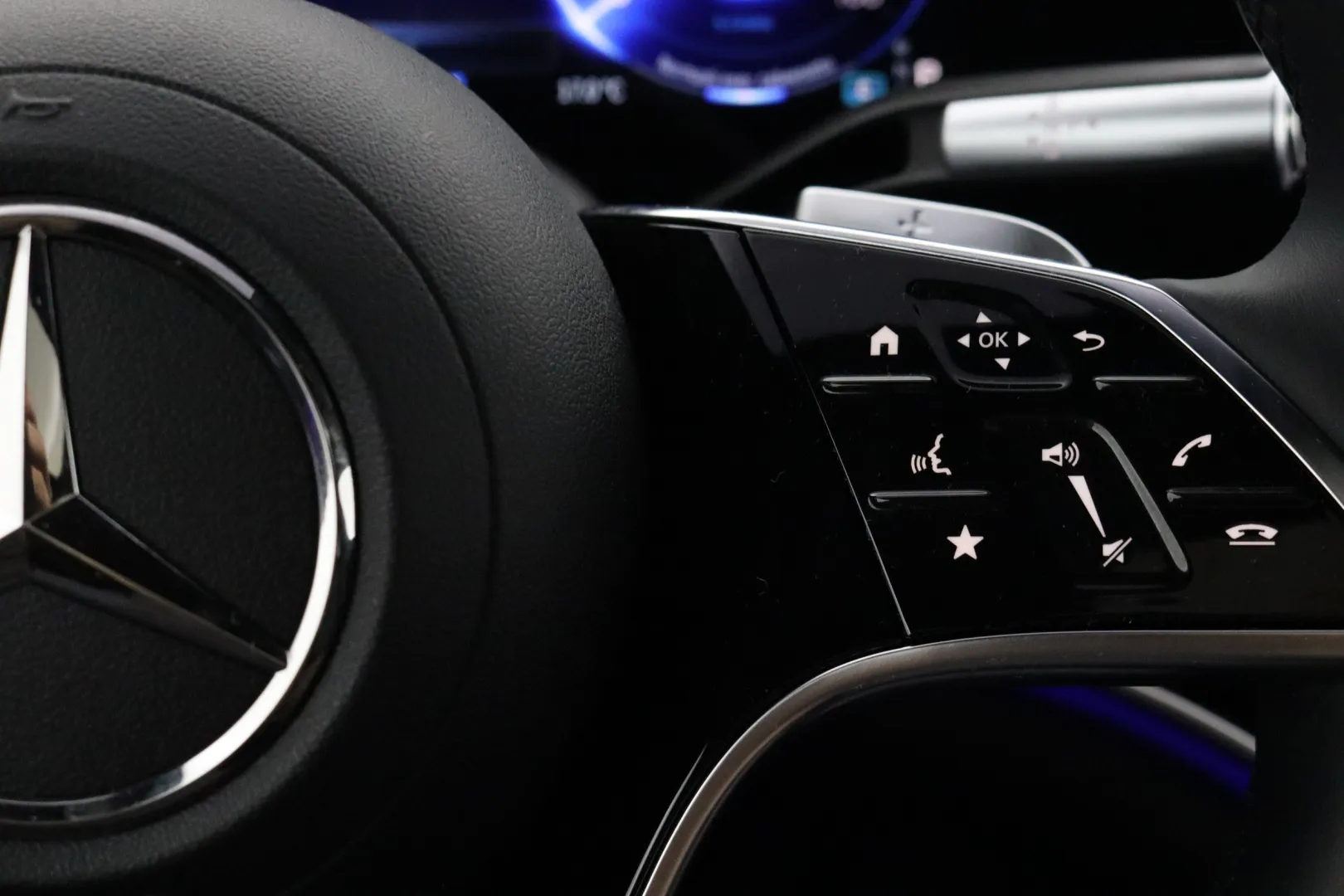 MERCEDES-BENZ EQS XTK-684 carousel image