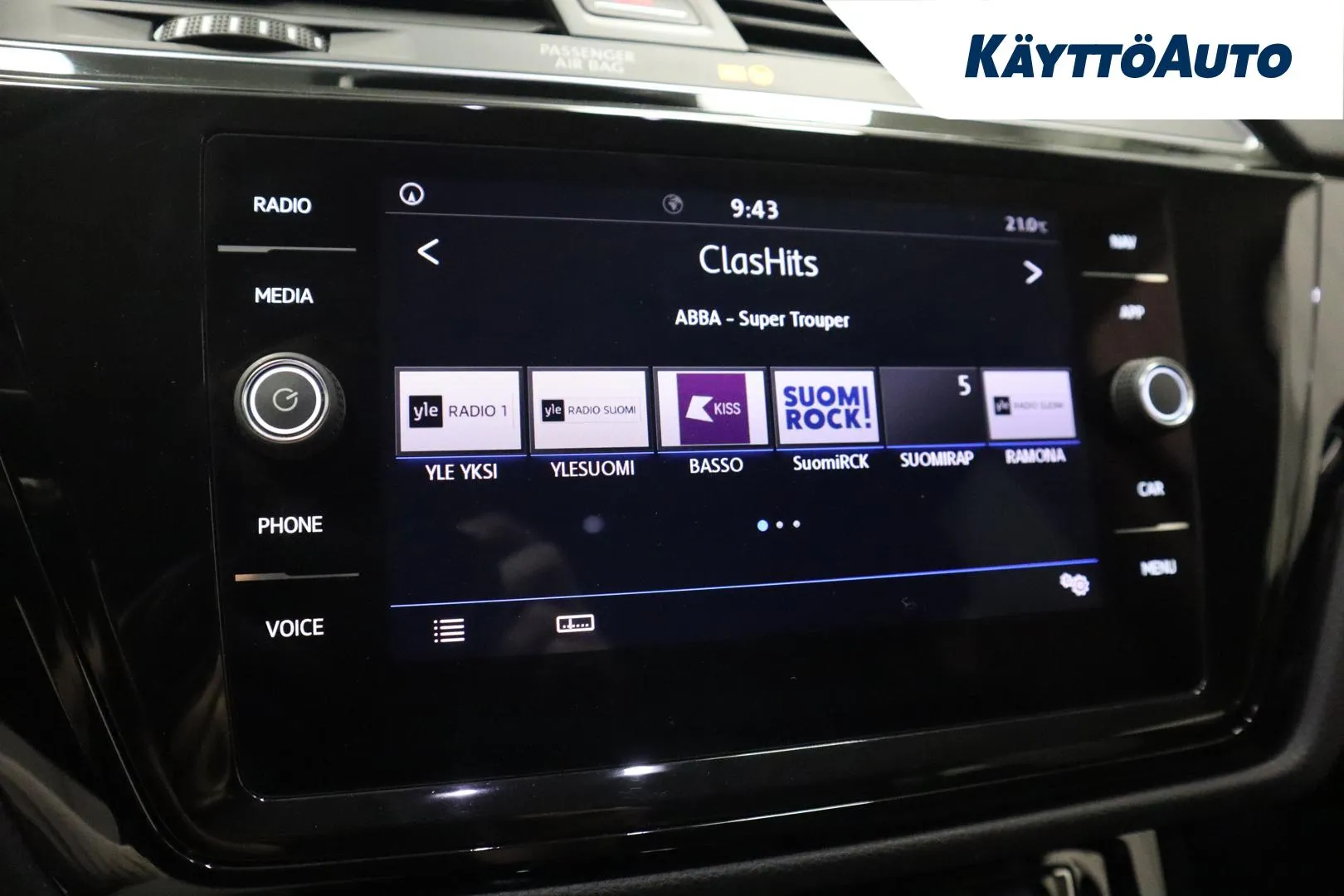 VOLKSWAGEN Touran BXK-286 carousel image