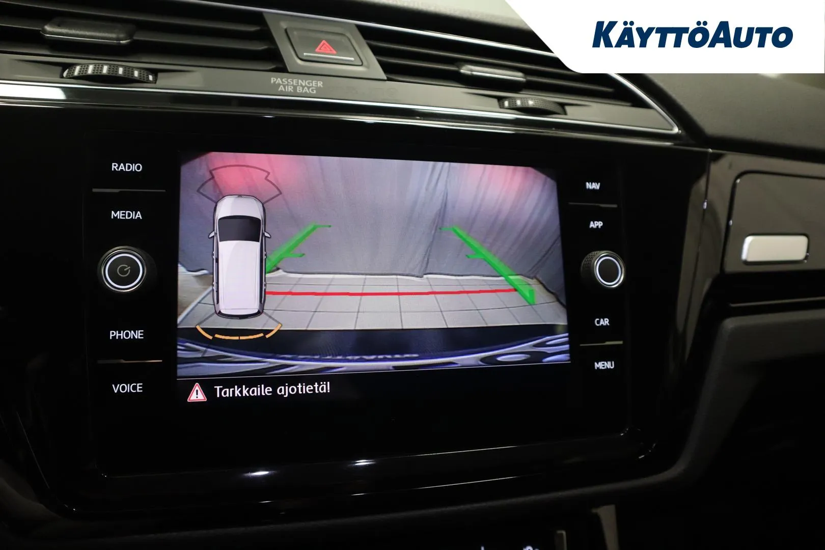 VOLKSWAGEN Touran BXK-286 carousel image