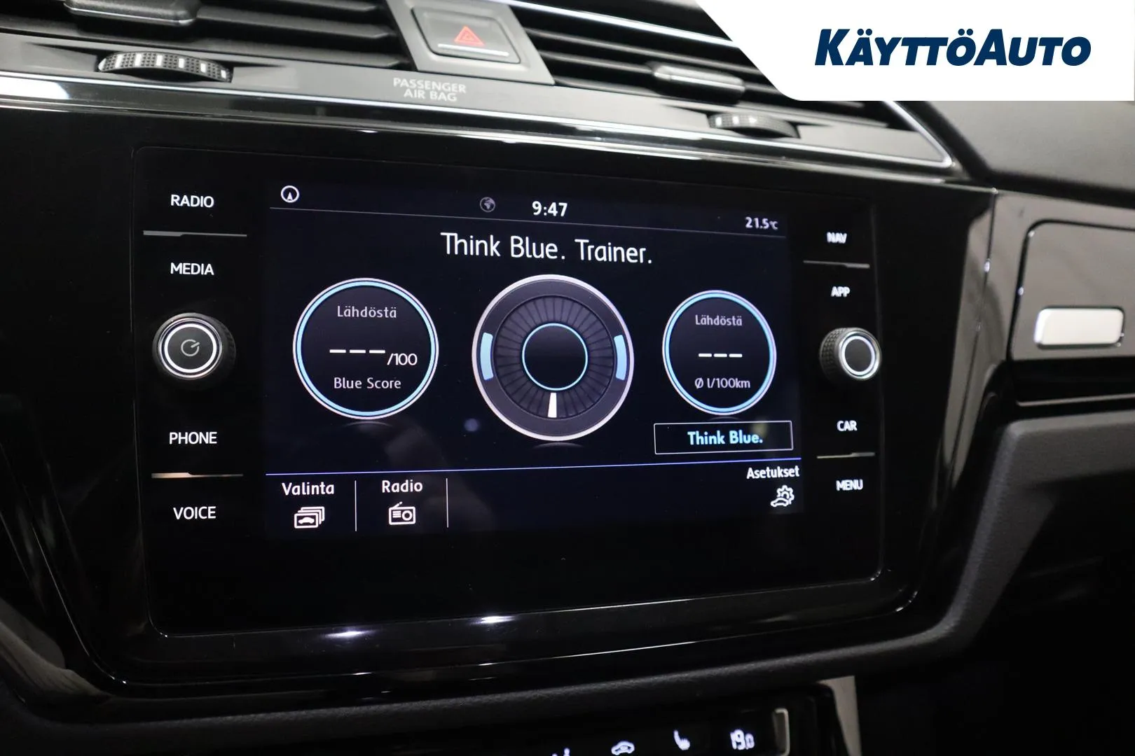 VOLKSWAGEN Touran BXK-286 carousel image