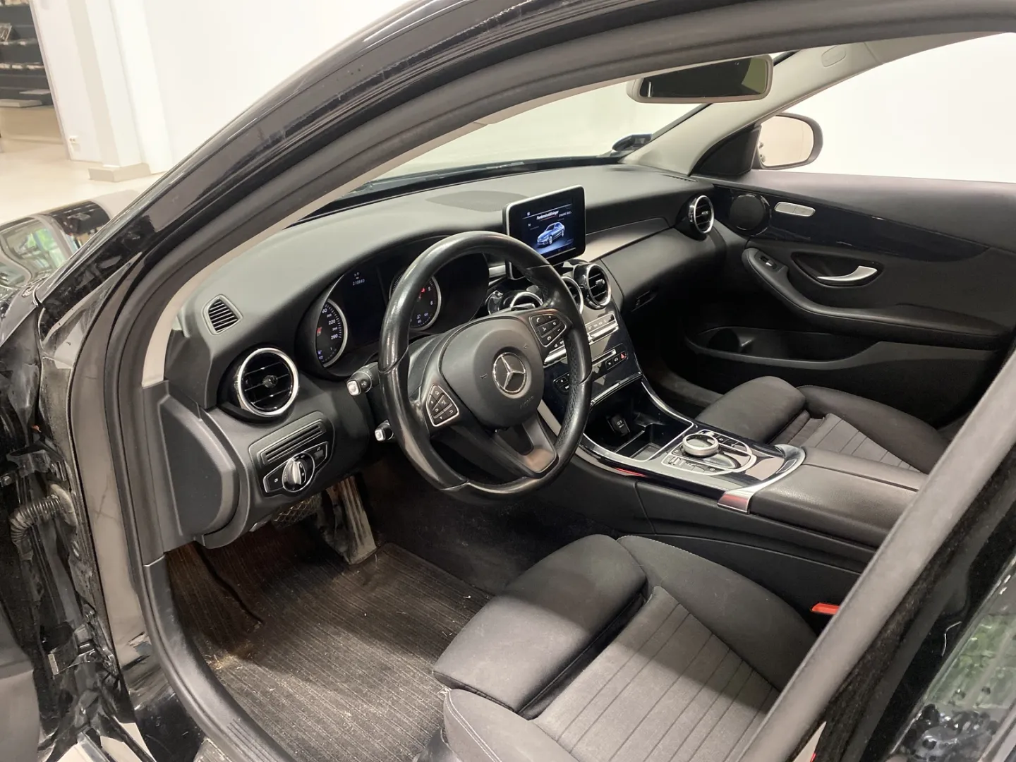 MERCEDES-BENZ C LNR-145 carousel image