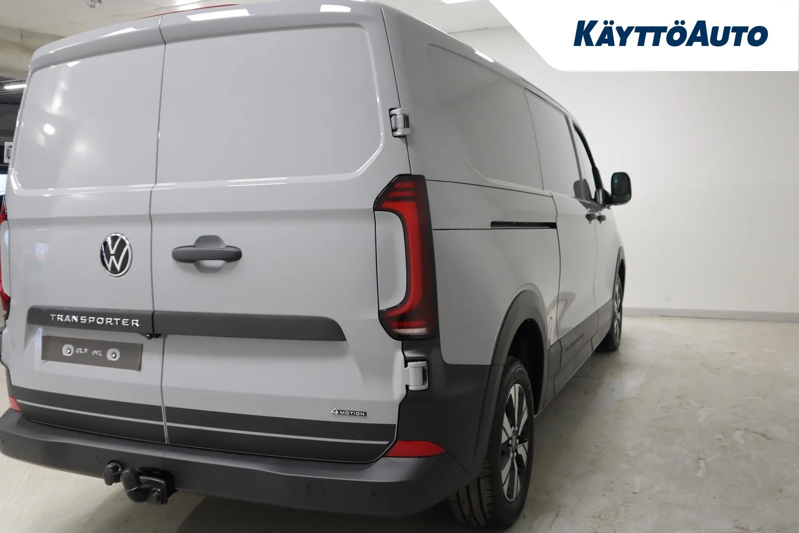 Volkswagen Transporter CSH-368 carousel image