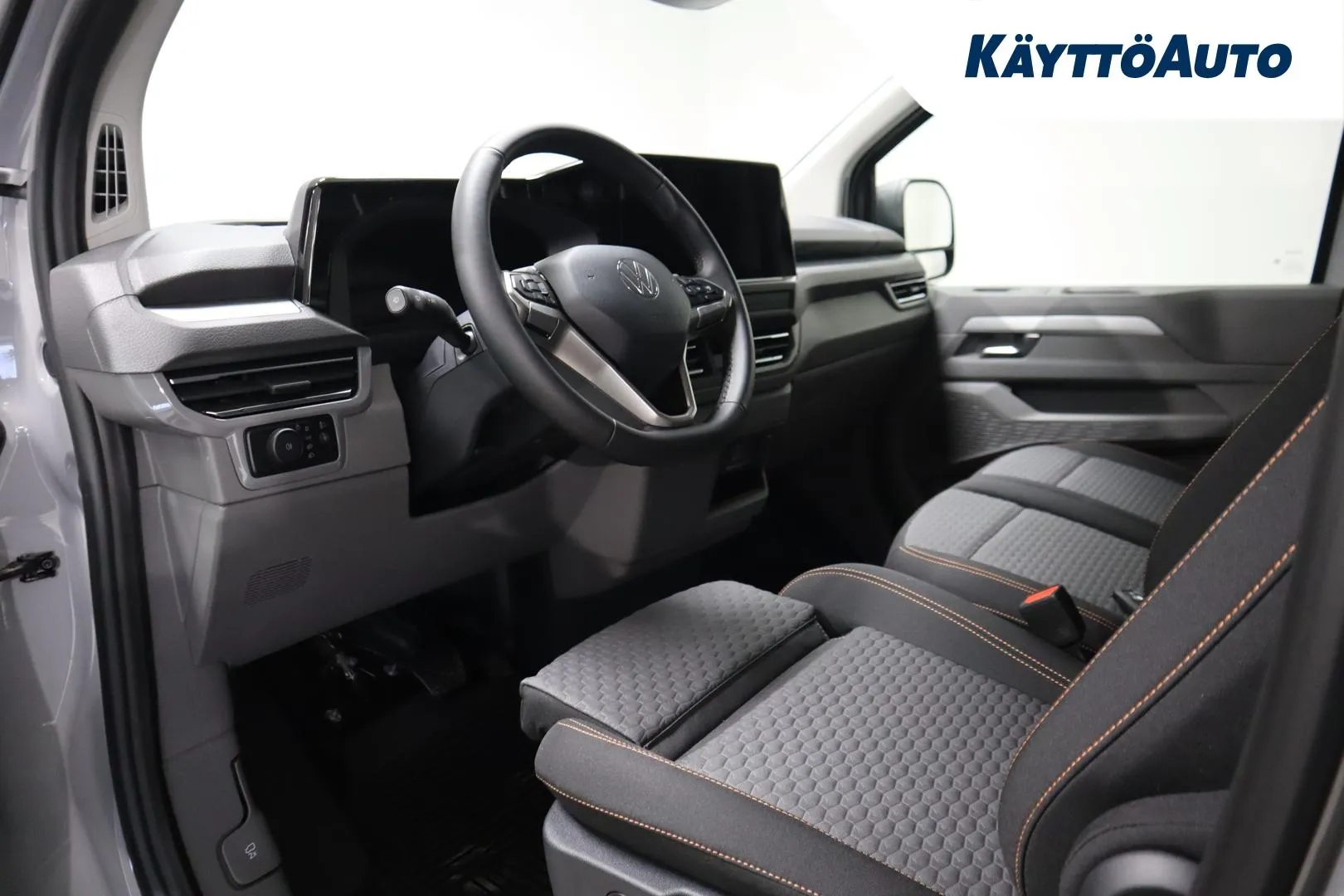 Volkswagen Transporter CSH-368 carousel image