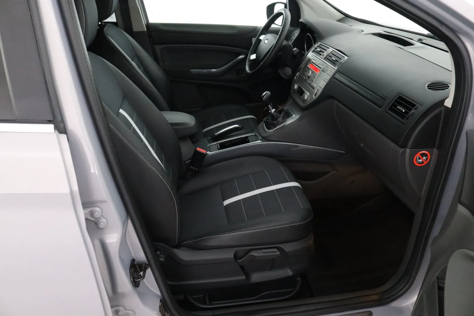 FORD Kuga JHR-469 carousel image