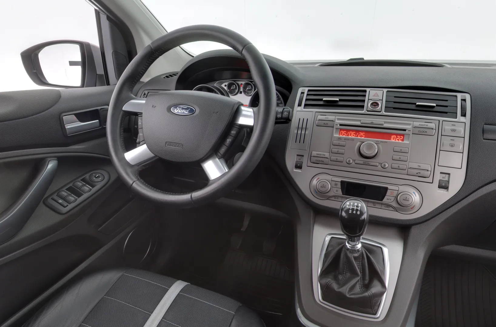 FORD Kuga JHR-469 carousel image