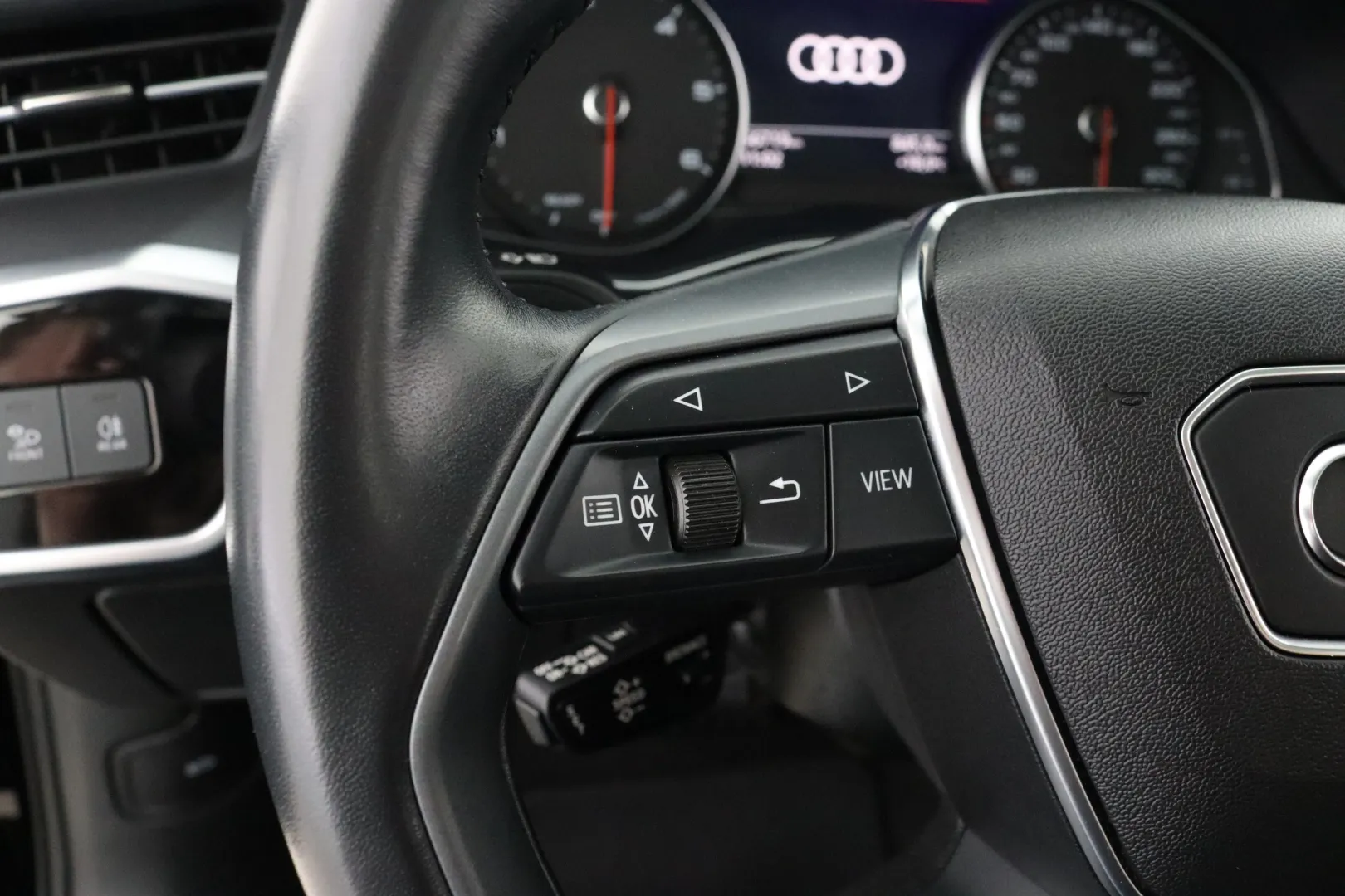 AUDI A6 JLM-310 carousel image