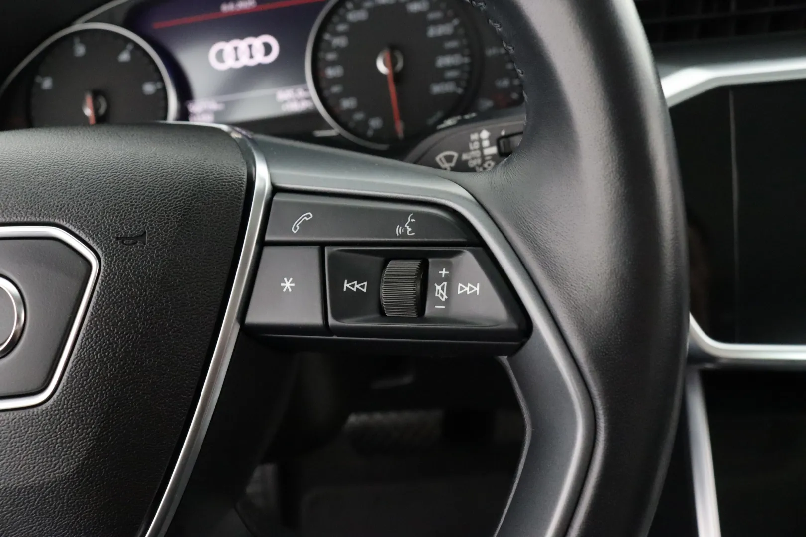 AUDI A6 JLM-310 carousel image