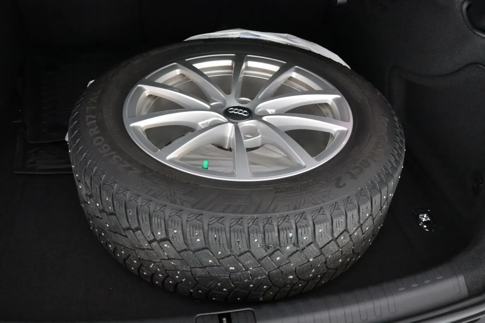 AUDI A6 JLM-310 carousel image