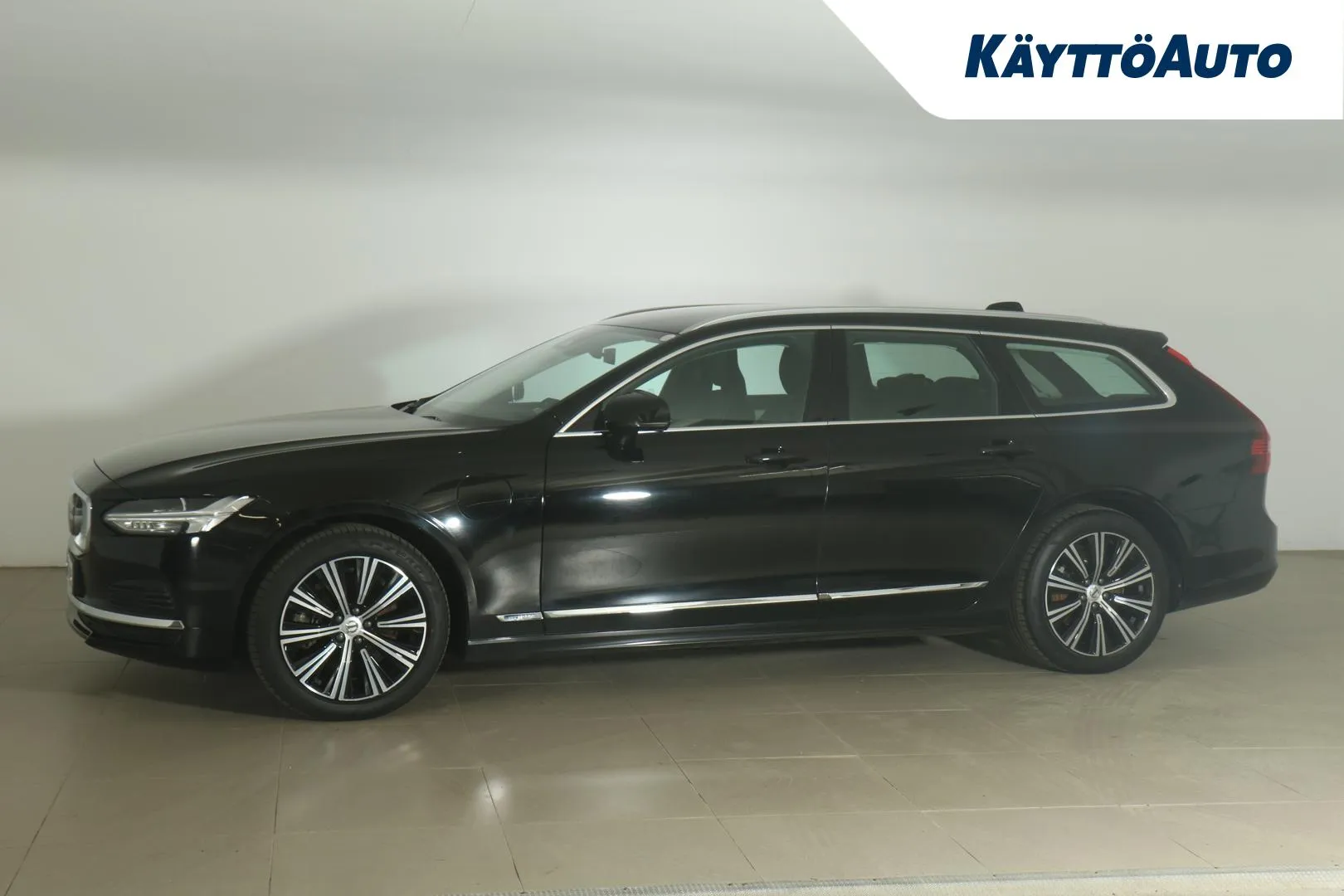 VOLVO V90 XRK-408 carousel image