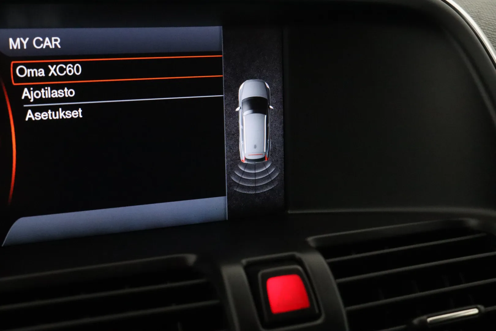 VOLVO XC60 ZKB-456 carousel image