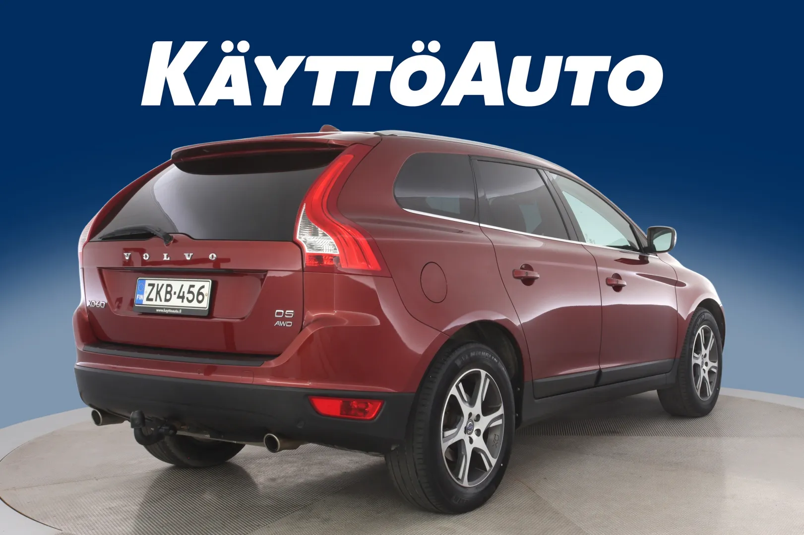 VOLVO XC60 ZKB-456 carousel image