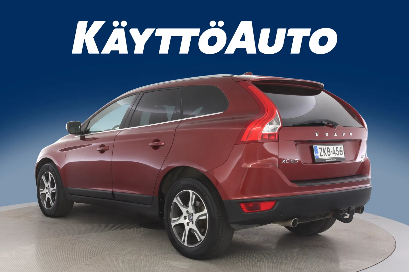 VOLVO XC60 ZKB-456 carousel image