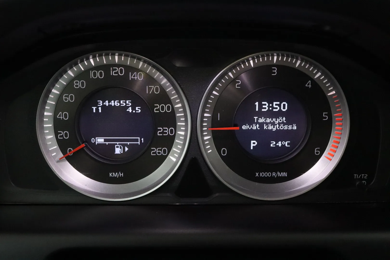 VOLVO XC60 ZKB-456 carousel image