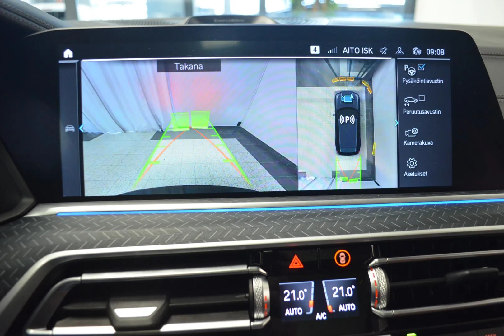 BMW X5 RUZ-272 carousel image