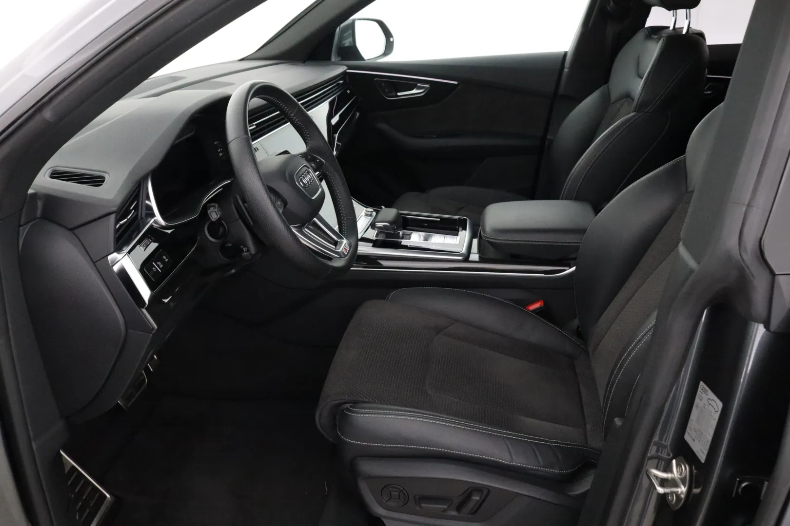 Audi Q8 AJM-8 carousel image