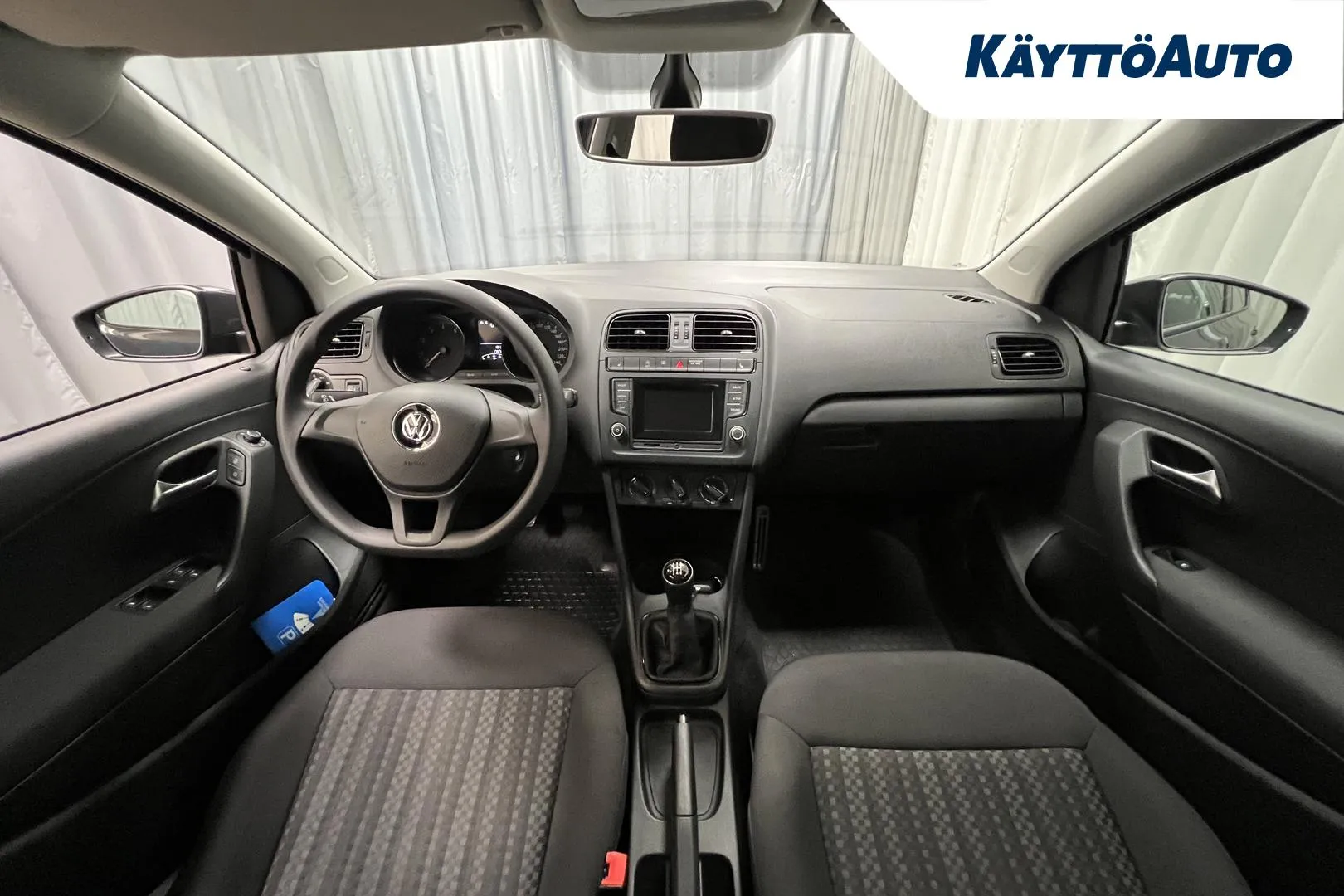 VOLKSWAGEN Polo FMM-757 carousel image