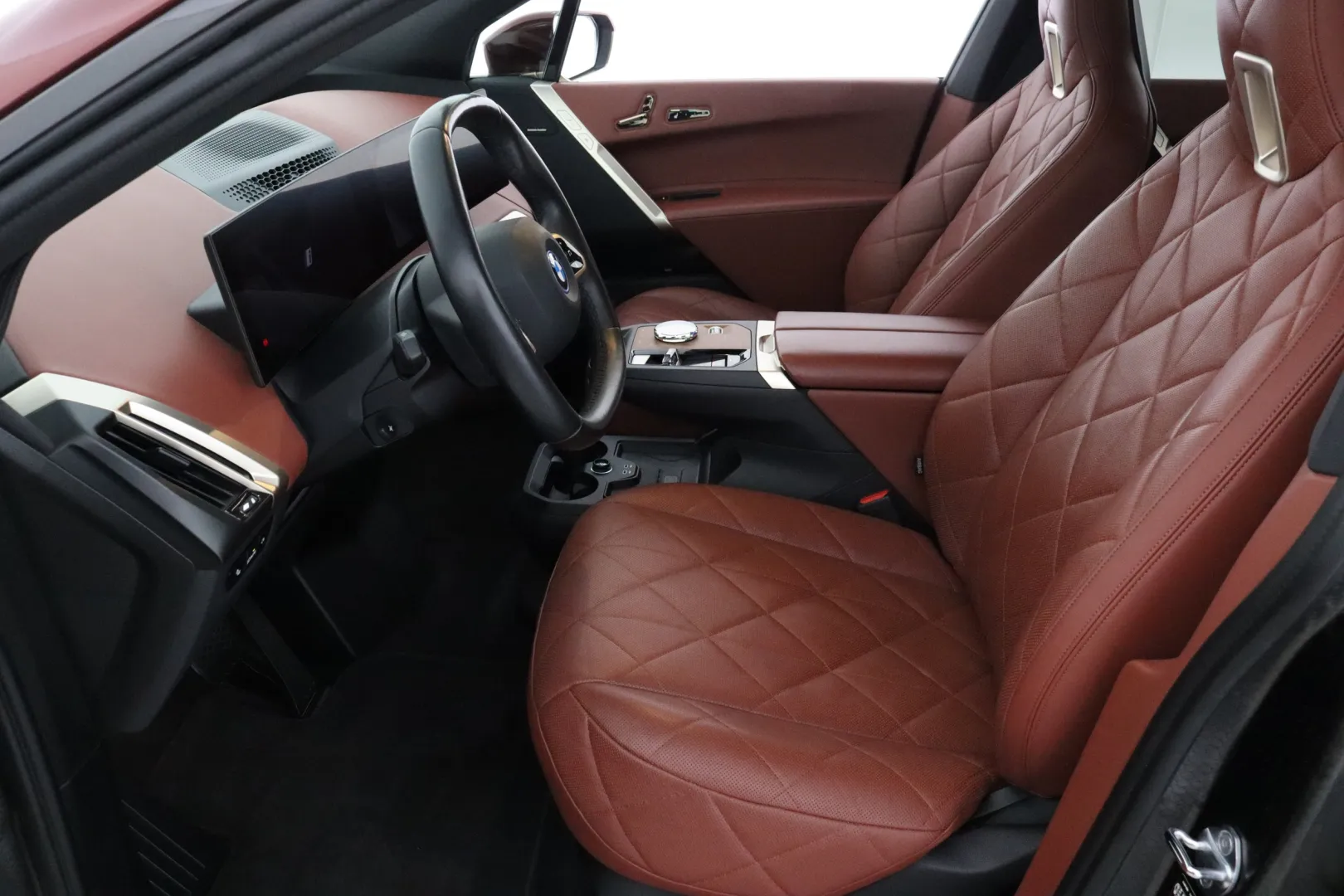 BMW iX FOT-589 carousel image