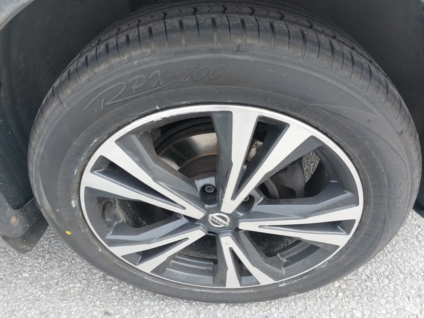 NISSAN Qashqai LOX-718 carousel image