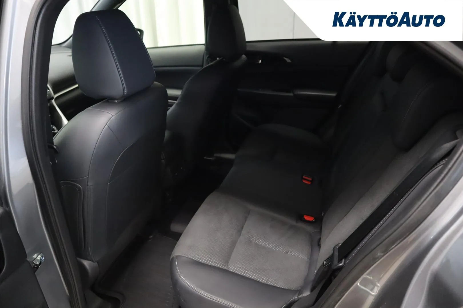 MITSUBISHI Eclipse Cross YKV-995 carousel image