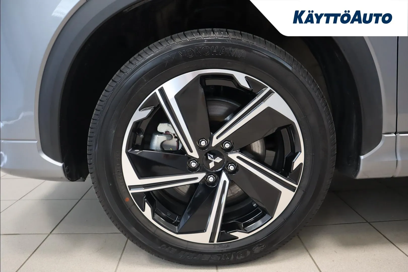 MITSUBISHI Eclipse Cross YKV-995 carousel image