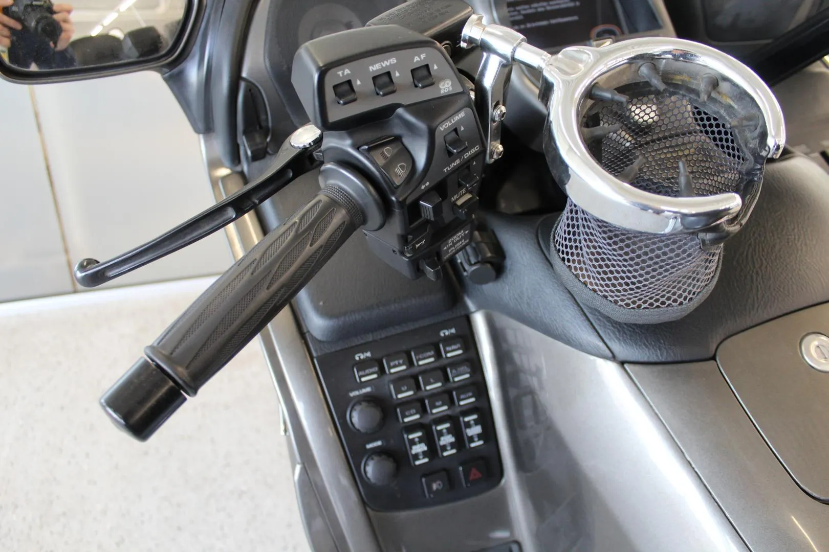 Honda GL1800 42-MBN carousel image
