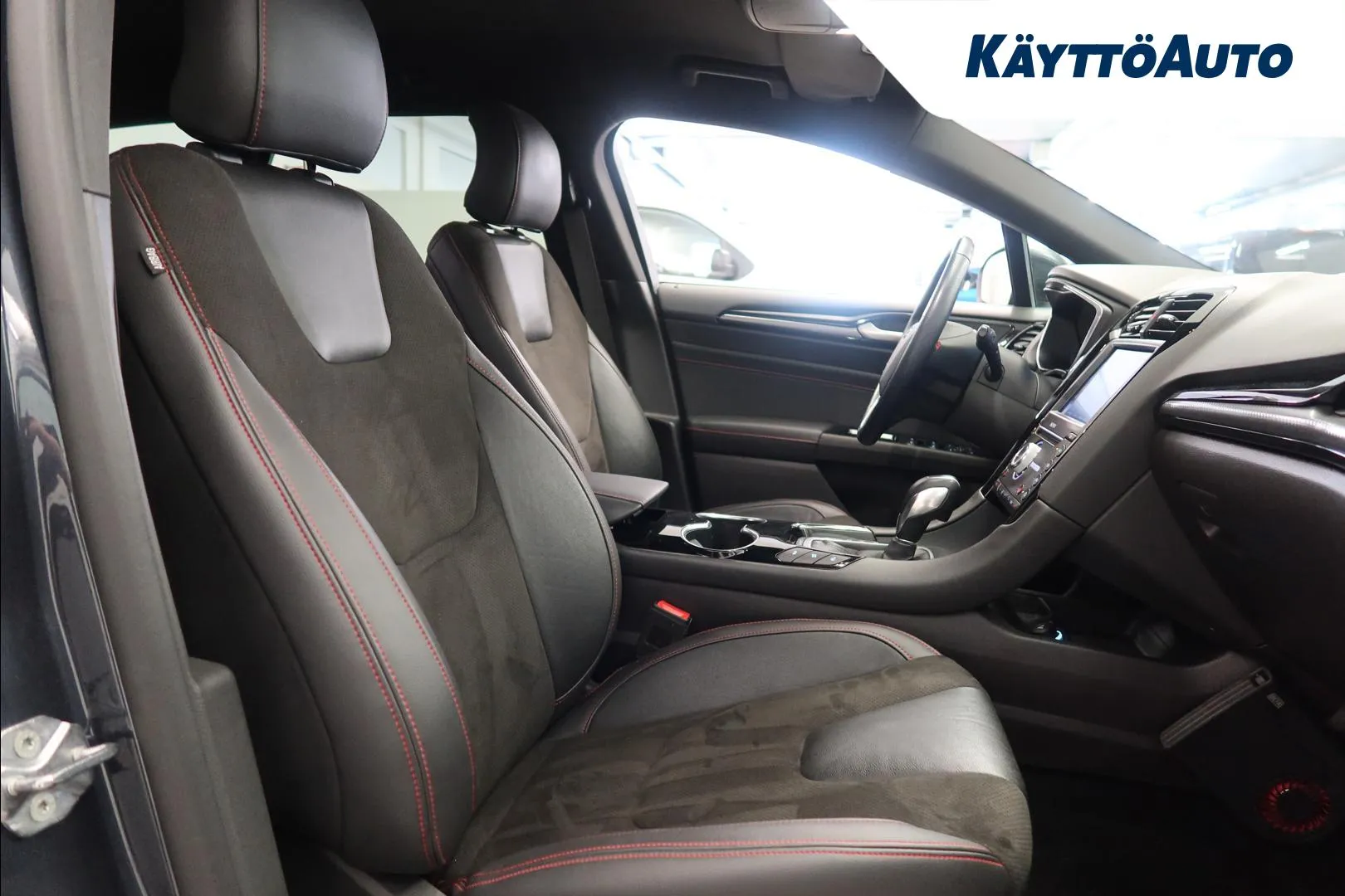 FORD Mondeo MYV-284 carousel image