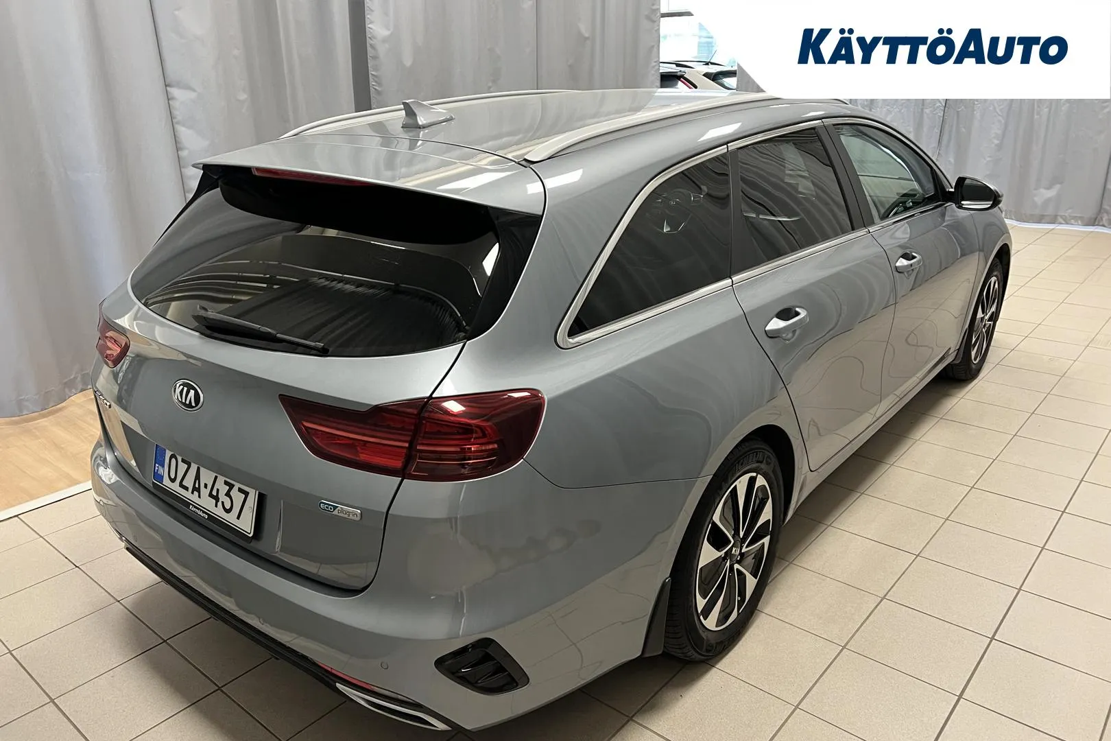 KIA Ceed OZA-437 carousel image